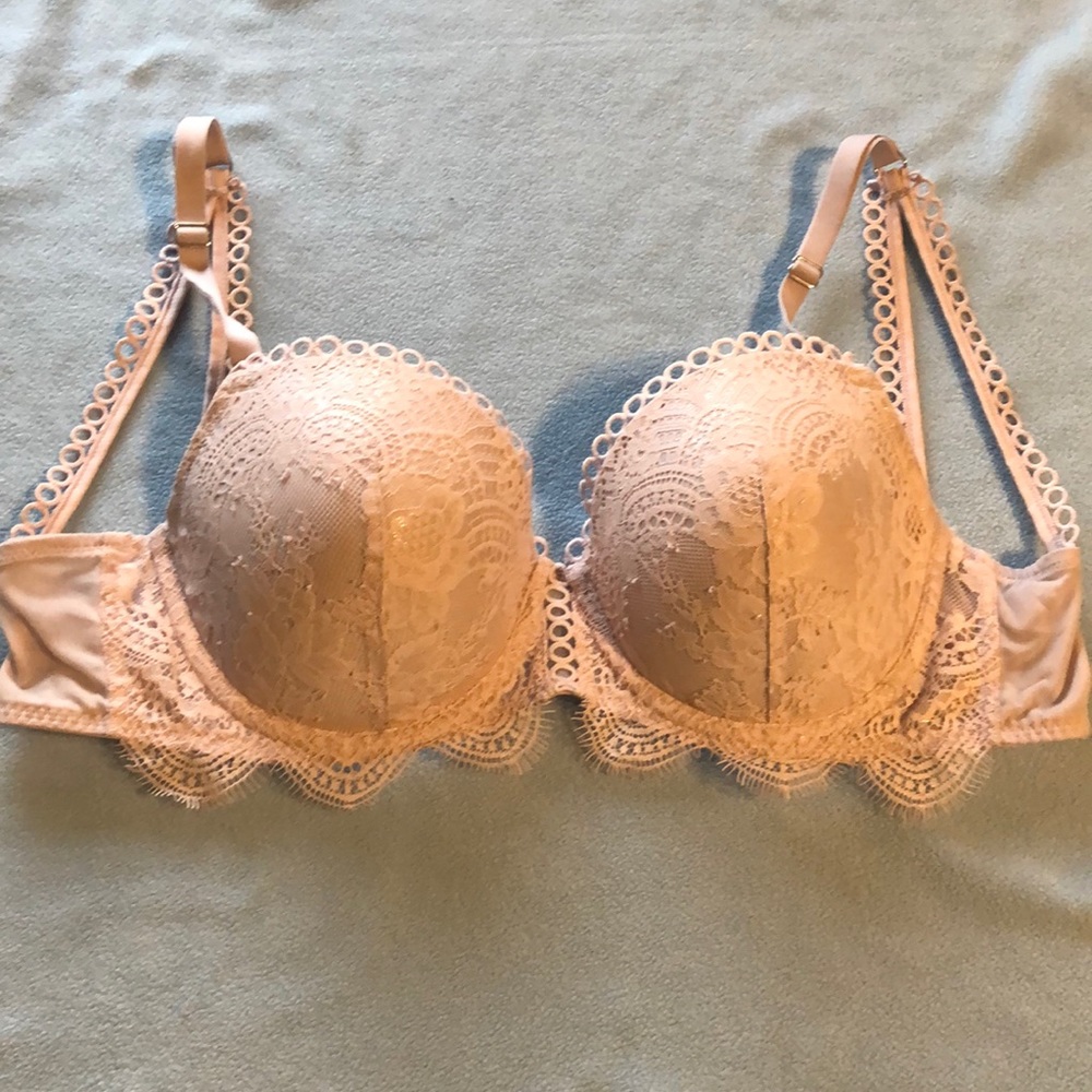 Victoria’s Secret Dream Angels Lined Demi Bra